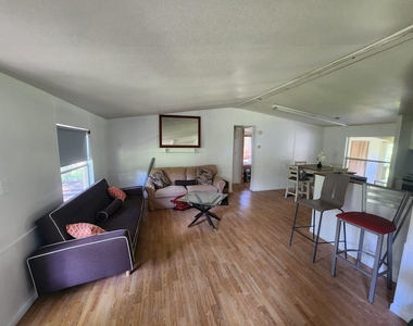 190 Briar Meadows Drive - Photo Thumbnail 6