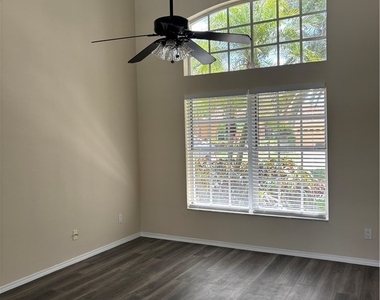 11761 Pinewood Lakes Drive - Photo Thumbnail 2