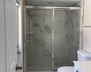 11761 Pinewood Lakes Drive - Photo Thumbnail 6