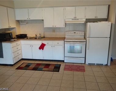 4901 Victoria Drive - Photo Thumbnail 2