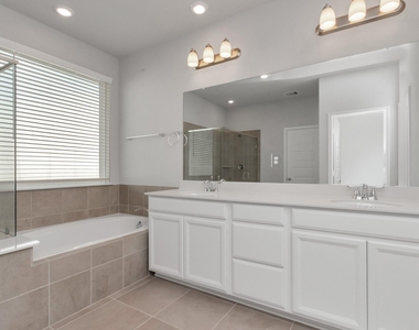 1526 Parkland Oak Drive - Photo Thumbnail 29