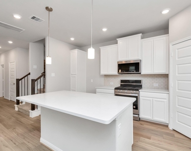 1526 Parkland Oak Drive - Photo Thumbnail 17
