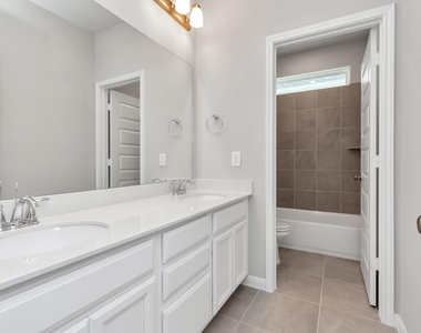 1526 Parkland Oak Drive - Photo Thumbnail 36