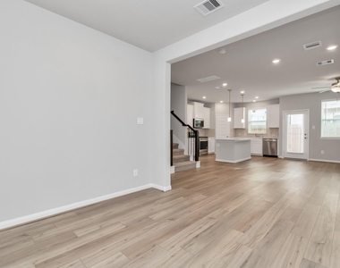1526 Parkland Oak Drive - Photo Thumbnail 14