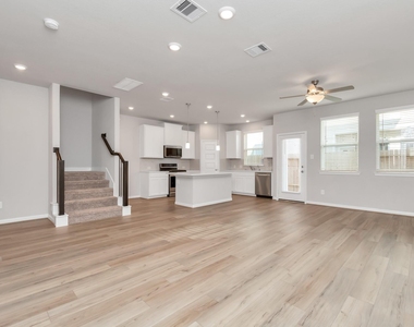 1526 Parkland Oak Drive - Photo Thumbnail 9