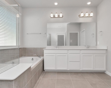 1526 Parkland Oak Drive - Photo Thumbnail 27
