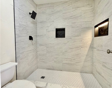 6220 Timberwood Circle - Photo Thumbnail 33