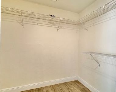 6220 Timberwood Circle - Photo Thumbnail 32
