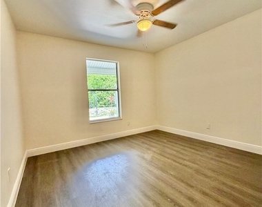 6220 Timberwood Circle - Photo Thumbnail 25