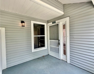 6220 Timberwood Circle - Photo Thumbnail 7