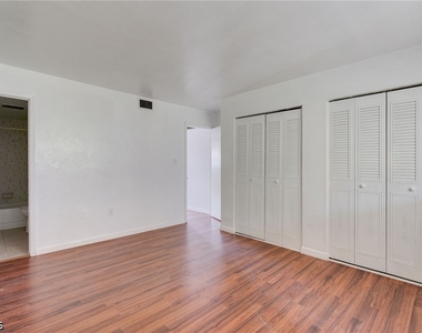 2828 Jackson Street - Photo Thumbnail 13