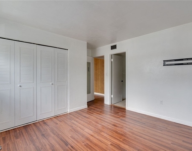 2828 Jackson Street - Photo Thumbnail 16