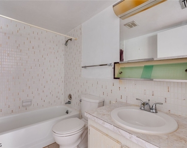 2828 Jackson Street - Photo Thumbnail 12