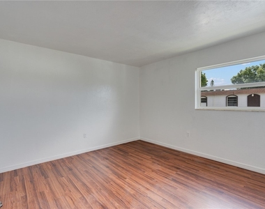 2828 Jackson Street - Photo Thumbnail 17