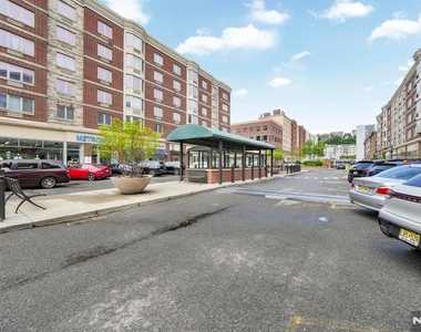 2110 City - Photo Thumbnail 29