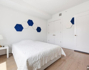 30 Lafayette - Photo Thumbnail 21