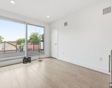 30 Lafayette - Photo Thumbnail 34