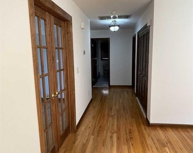 535 Hillside - Photo Thumbnail 12