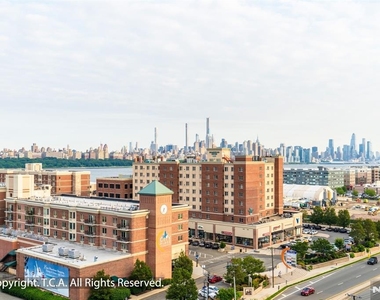 1102 City - Photo Thumbnail 4
