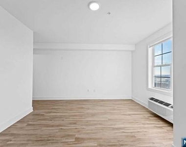 520 Cliff - Photo Thumbnail 8