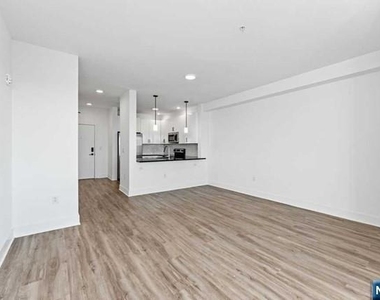 520 Cliff - Photo Thumbnail 1