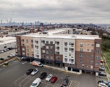 520 Cliff - Photo Thumbnail 20