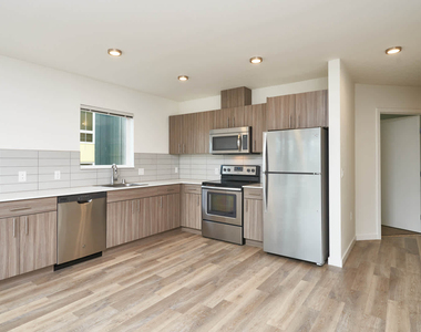 3220 California Ave Sw - Photo Thumbnail 8