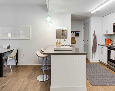 455 I St Nw - Photo Thumbnail 6