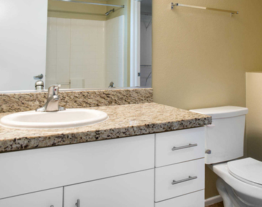 888 North Alameda Street - Photo Thumbnail 39