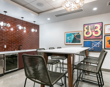 2801 Western Avenue - Photo Thumbnail 19