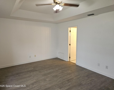 1250 Winding Meadows Road - Photo Thumbnail 7