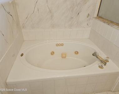 1250 Winding Meadows Road - Photo Thumbnail 9