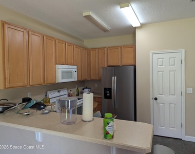 2630 Revolution Street N - Photo Thumbnail 6