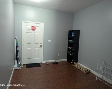 2630 Revolution Street N - Photo Thumbnail 7