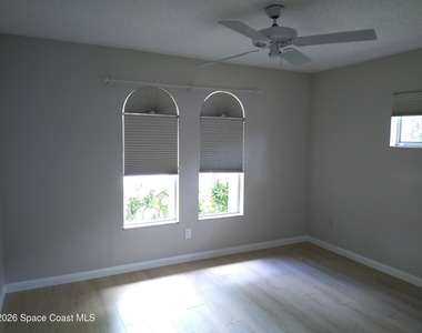 530 Rio Lane - Photo Thumbnail 12