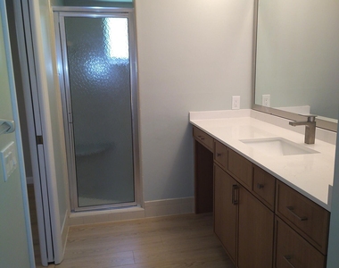 530 Rio Lane - Photo Thumbnail 10