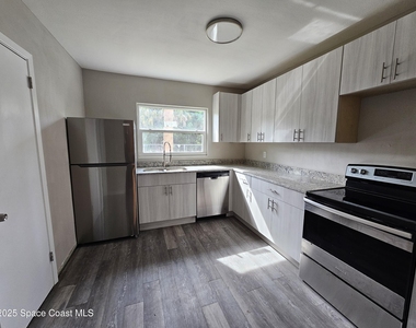 503 N Georgia Avenue - Photo Thumbnail 8