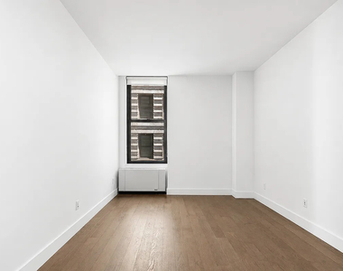  25 Broad Street, Unit 9n - Photo Thumbnail 3