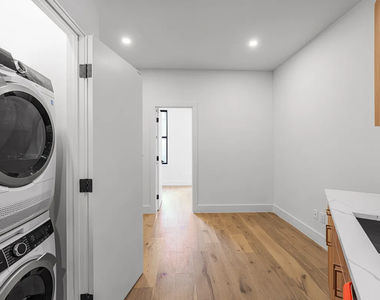 188 6th Avenue - Photo Thumbnail 4