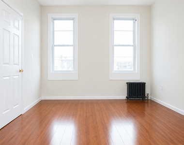 232 Covert Street - Photo Thumbnail 7