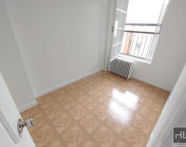 East 89th Street - Photo Thumbnail 2