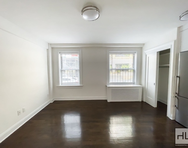 East 37 Street - Photo Thumbnail 2