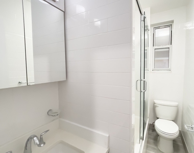 East 37 Street - Photo Thumbnail 5
