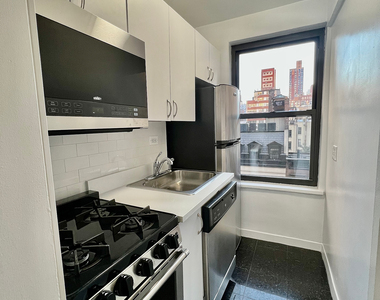 East 38 Street - Photo Thumbnail 6