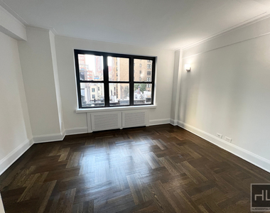 East 38 Street - Photo Thumbnail 1