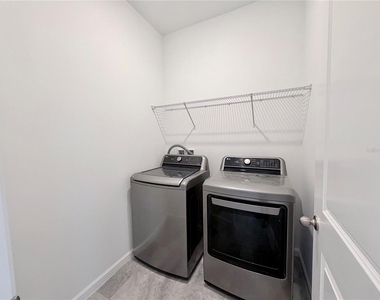 9136 Cape Cod Road - Photo Thumbnail 13