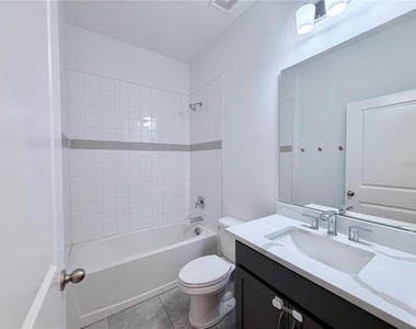 9136 Cape Cod Road - Photo Thumbnail 11