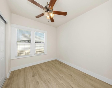 779 4th Avenue N - Photo Thumbnail 16