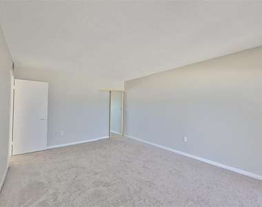1270 Gulf Boulevard - Photo Thumbnail 19