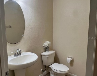 1142 Ballard Green Place - Photo Thumbnail 7
